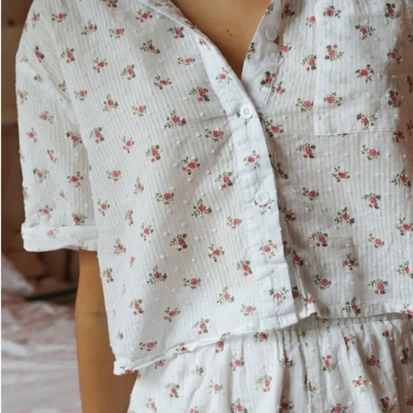 Yllw the label rosy collared shorts set - Picture 3 of 5